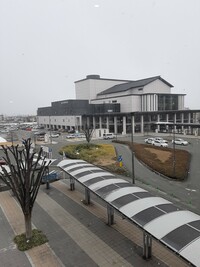 山形県総合文化芸術館の画像1